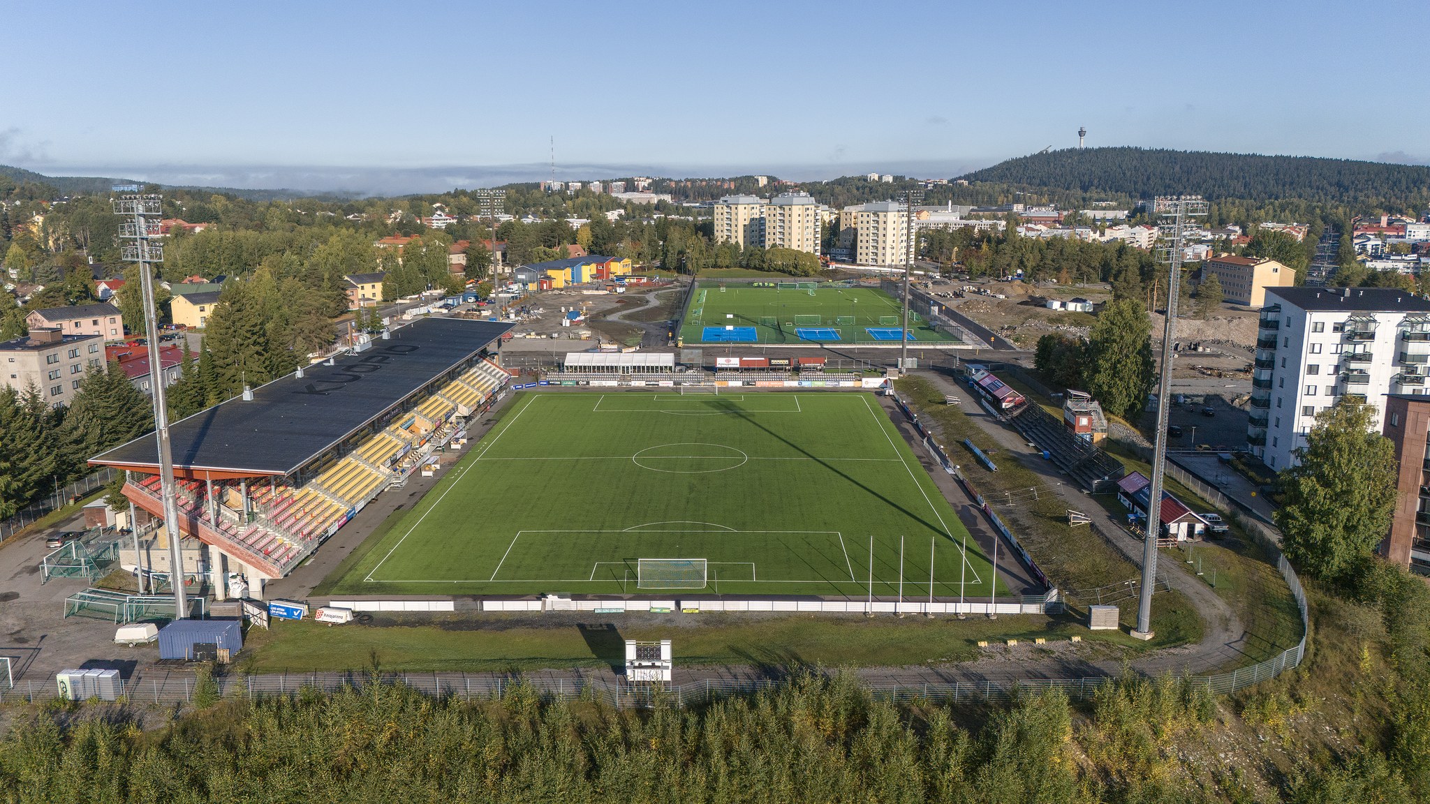Kuopion Keskuskentän jalkapallostadion (Väre Areena) - Kuopio