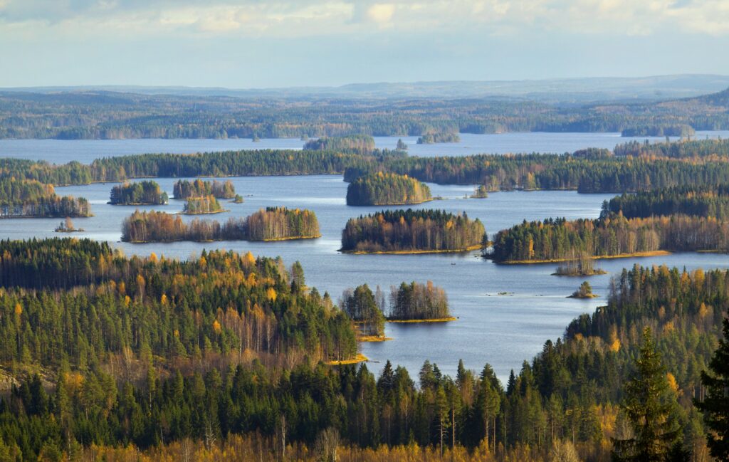 Järvimaisema Tahkolta