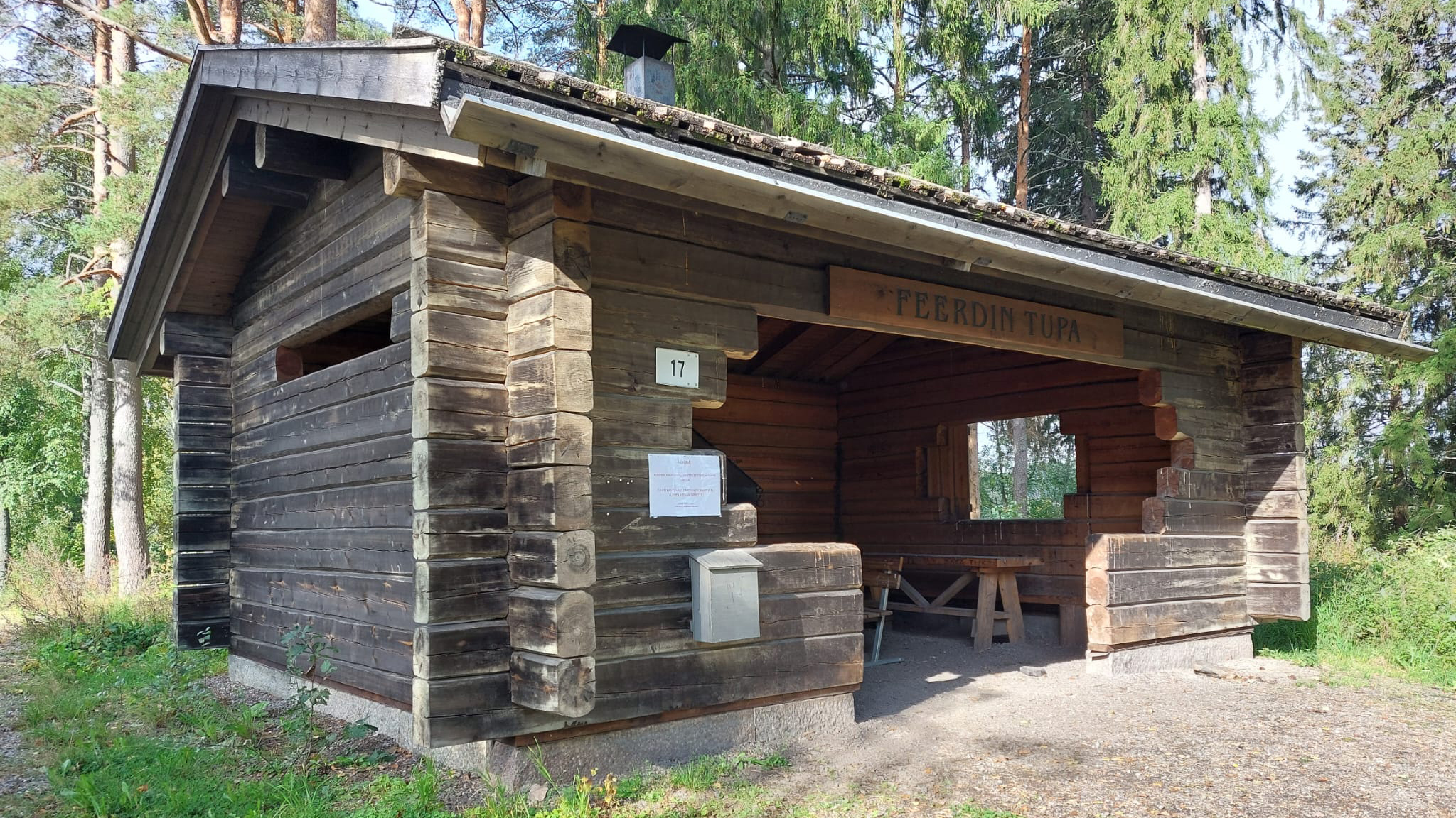 haminalahden-kulttuuripolun-taukopaikka-feerdin-tupa-siirretty