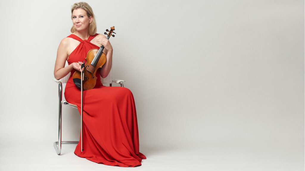 Elina Vähälä.